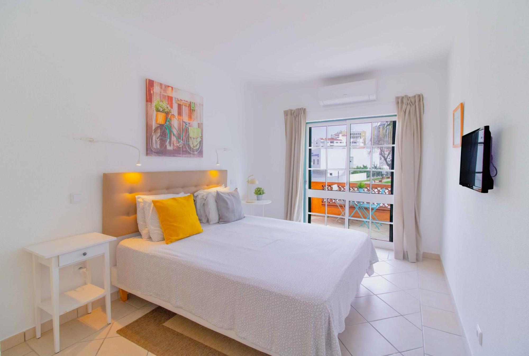 Casas Novas Guesthouse - Adults Only ลากอส ภายนอก รูปภาพ